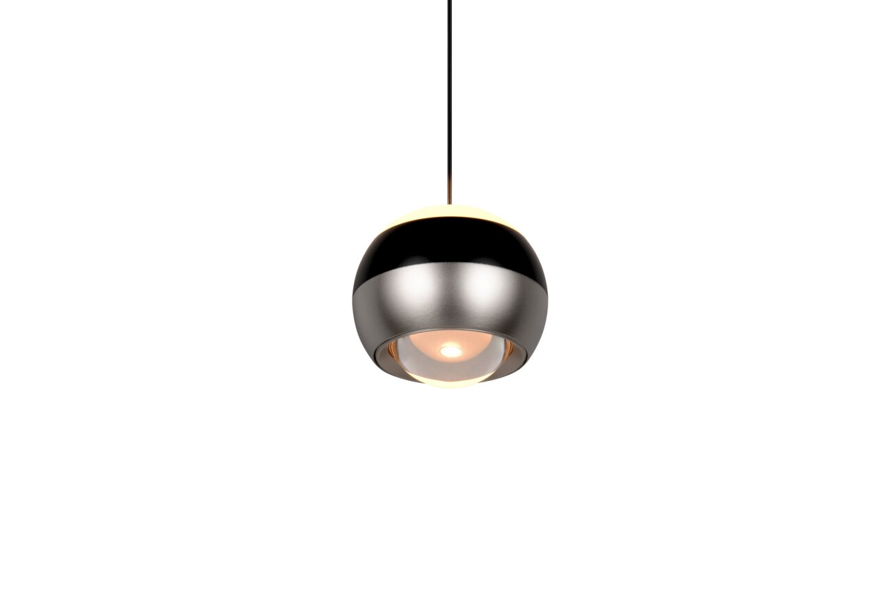 Moderne Pendelleuchte in Kugelform aus Metall, Ansicht von unten