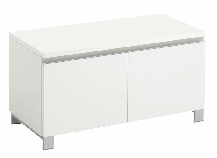 Weiße Garderobenbank mit zwei Türen, rechteckige Form, seitliche Perspektive