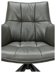 Vorderansicht eines modernen Sessels mit grauem Lederbezug und gepolsterter Sitzfläche.