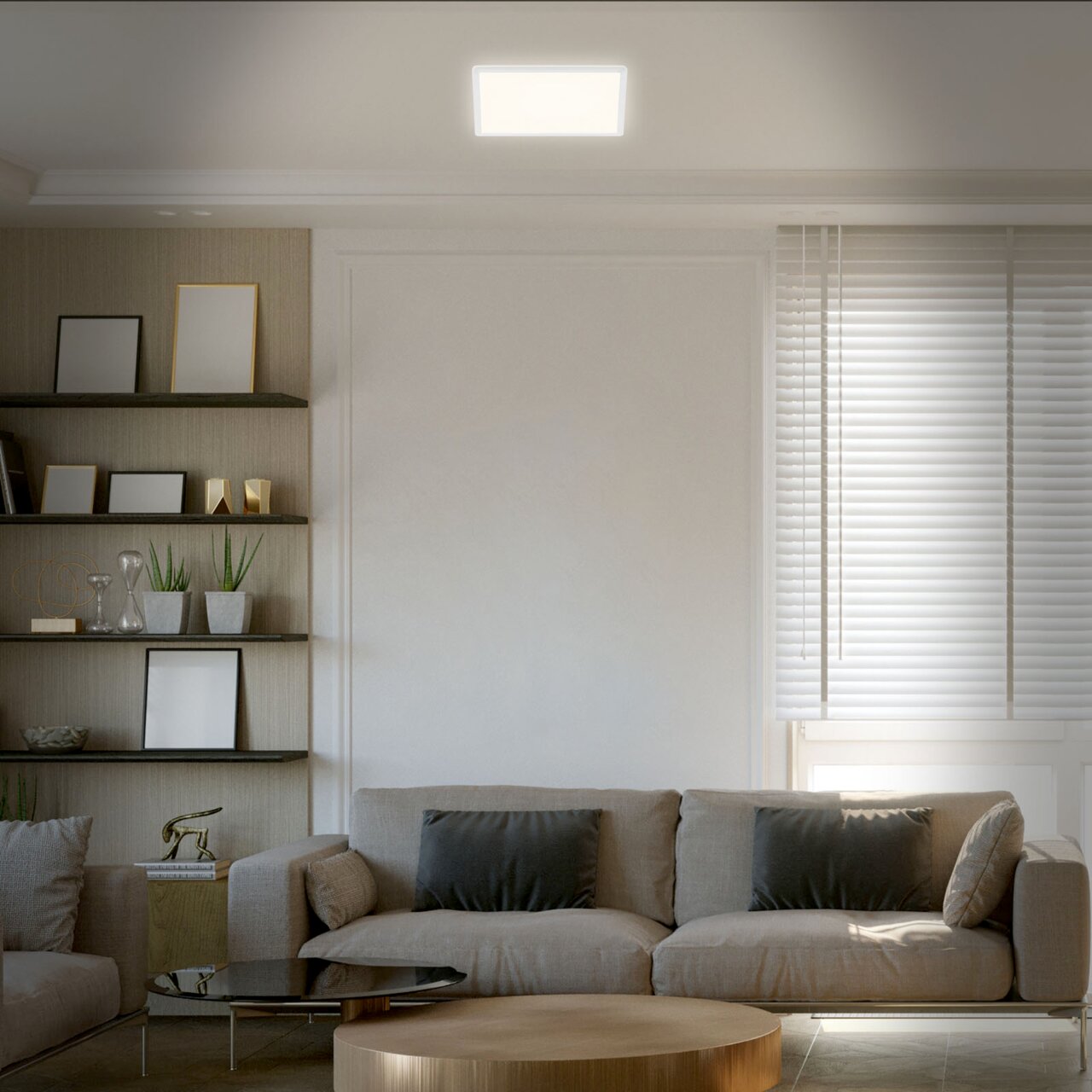 Moderne LED-Deckenleuchte in einem stilvollen Wohnzimmer, von unten betrachtet.