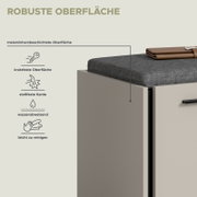 Detailansicht aus schräger Seitenperspektive auf eine graue Möbeloberfläche mit Sitzpolster; Hinweisgrafik zur robusten, melaminharzbeschichteten, kratz- und stoßfesten, wasserabweisenden und leicht zu reinigenden Oberfläche.