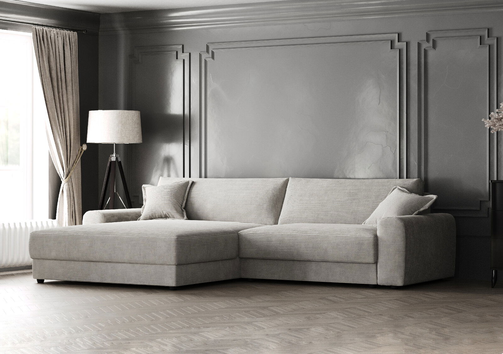 Elegantes graues Sofa in einem stilvoll eingerichteten Wohnzimmer, seitliche Perspektive.