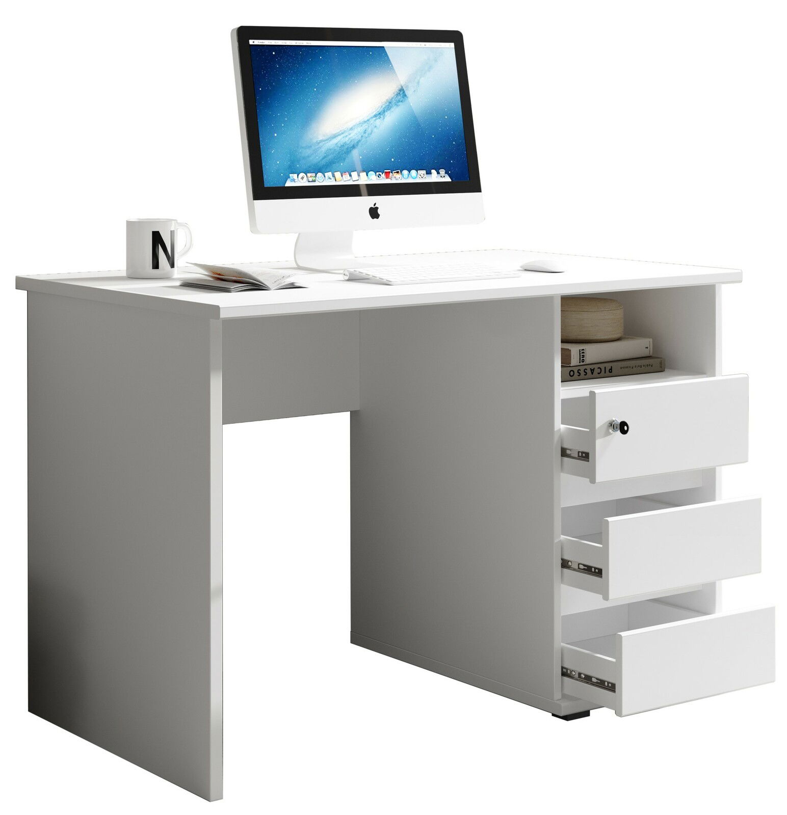 Moderner weißer Schreibtisch mit drei offenen Schubladen, einem Computerbildschirm und einer Tasse auf der linken Seite, seitliche Perspektive.