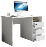 Moderner weißer Schreibtisch mit drei offenen Schubladen, einem Computerbildschirm und einer Tasse auf der linken Seite, seitliche Perspektive.