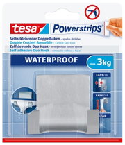 Verpackung des tesa Powerstrips Waterproof selbstklebenden Doppelhakens, frontal abgebildet, geeignet für bis zu 3 kg, einfach anzubringen und zu entfernen.