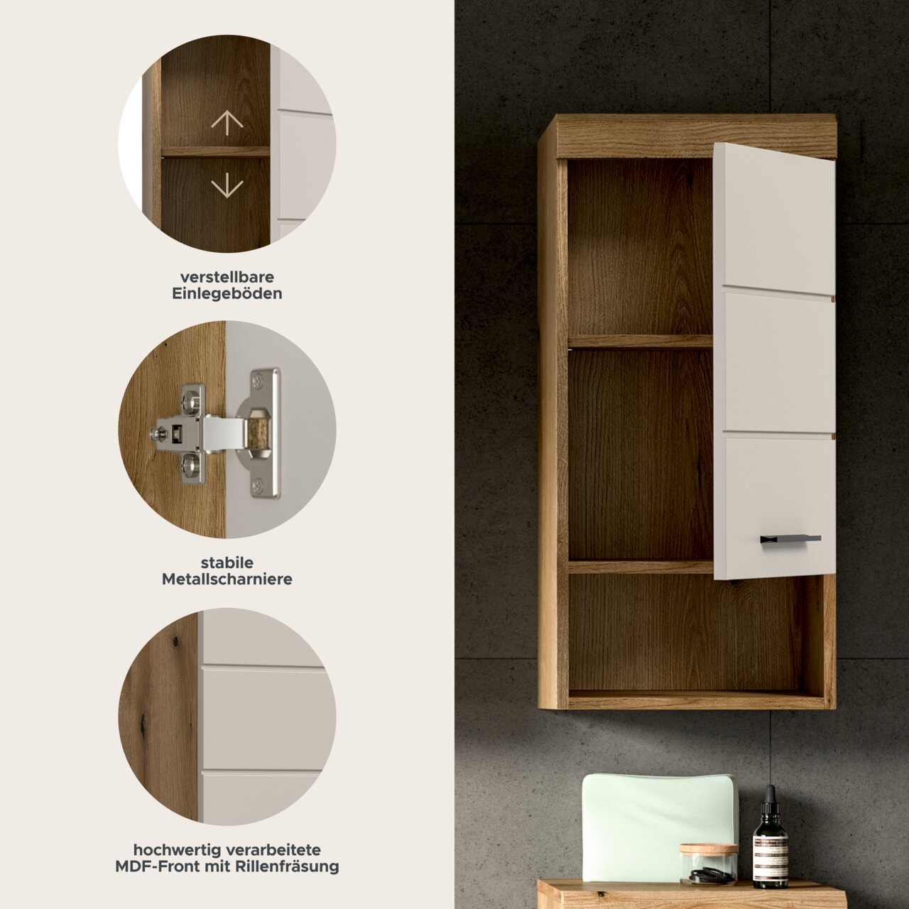 Wandhängender Bad-Hängeschrank in Holzoptik mit weißer MDF-Front und Griff, Tür halb geöffnet mit sichtbaren verstellbaren Einlegeböden und Metallscharnier; Perspektive: frontale Ansicht leicht von rechts.