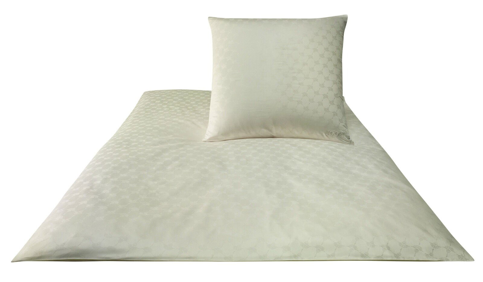 Bettwäsche-Set in Cremefarbe mit dezentem Muster, bestehend aus einem Kissenbezug und einem Bettdeckenbezug, aus der Vogelperspektive fotografiert.