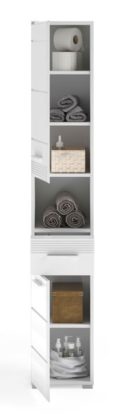 Hochschrank LINUS in Weiß mit mehreren Fächern, gefüllt mit Handtüchern, Toilettenpapier und Pflegeprodukten, aus frontaler Perspektive.