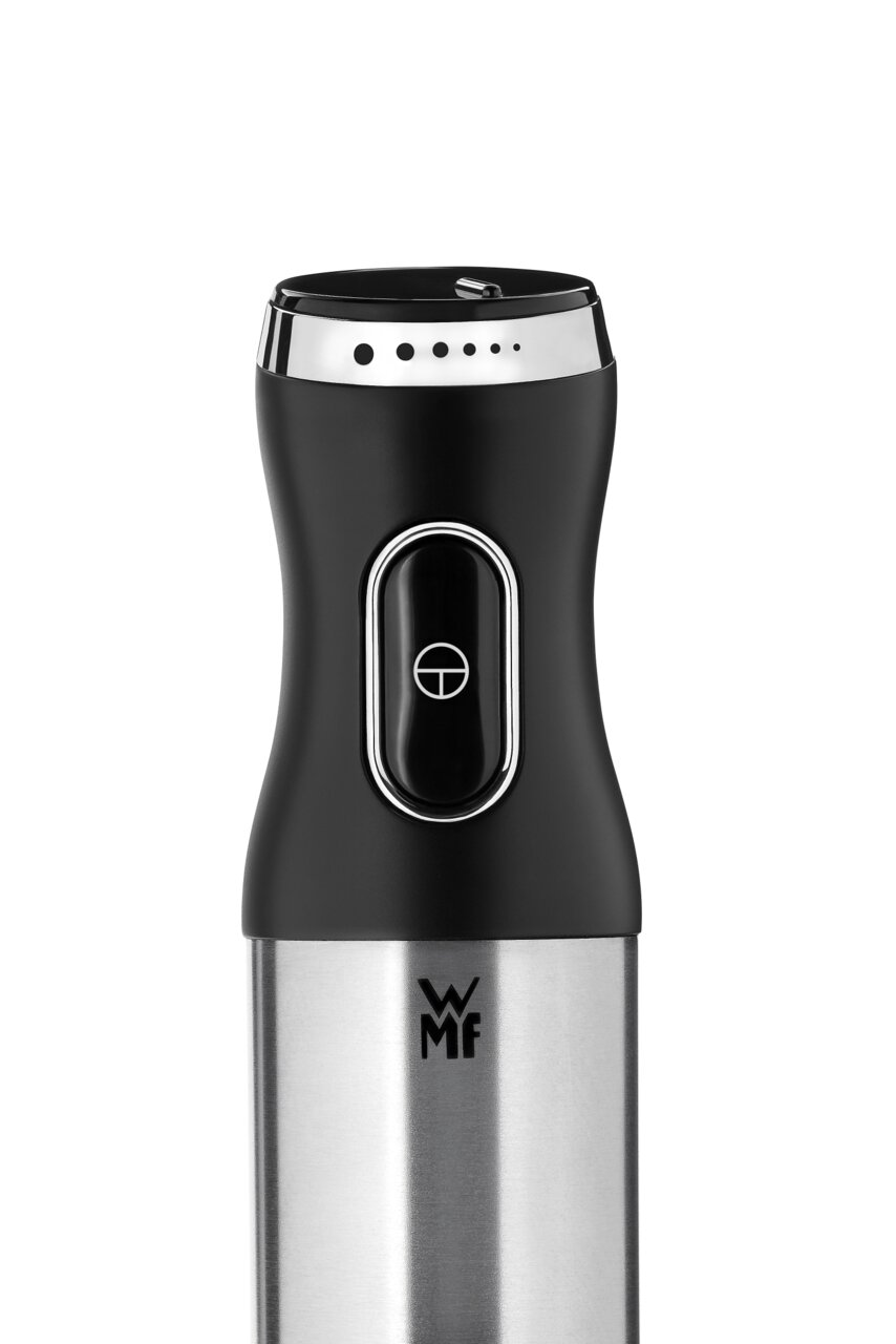 Nahaufnahme eines Stabmixers Kult-X von WMF in Schwarz und Edelstahloptik, Vorderansicht