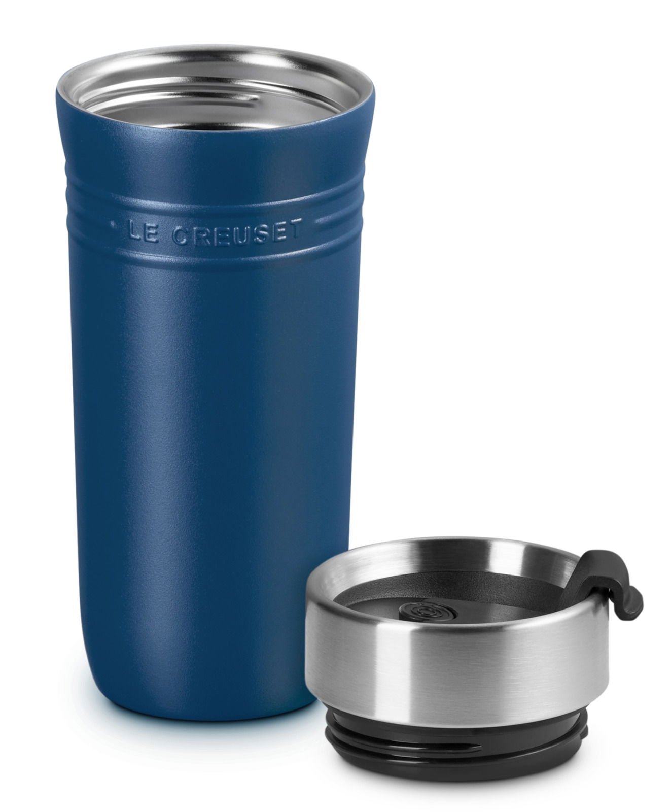 LE CREUSET Thermobecher Deep Teal ON THE GO Thermobecher 350ml in Deep Teal mit abgenommenem Deckel, seitliche Perspektive