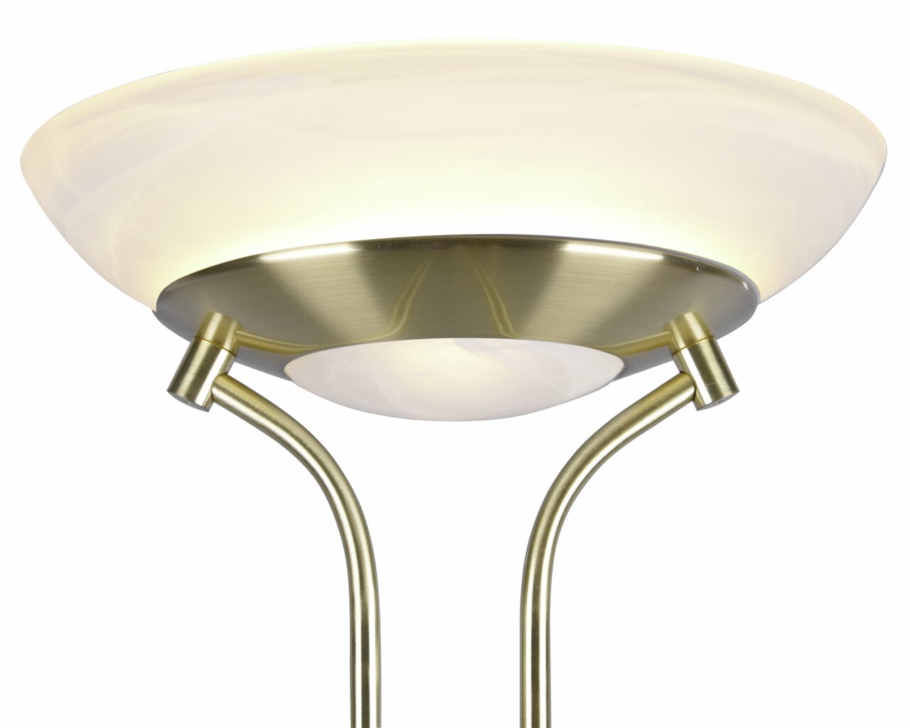 Close-up van een led-schijnwerper met een afwerking van geborsteld messing en een witte lampenkap, gezien van onderaf.
