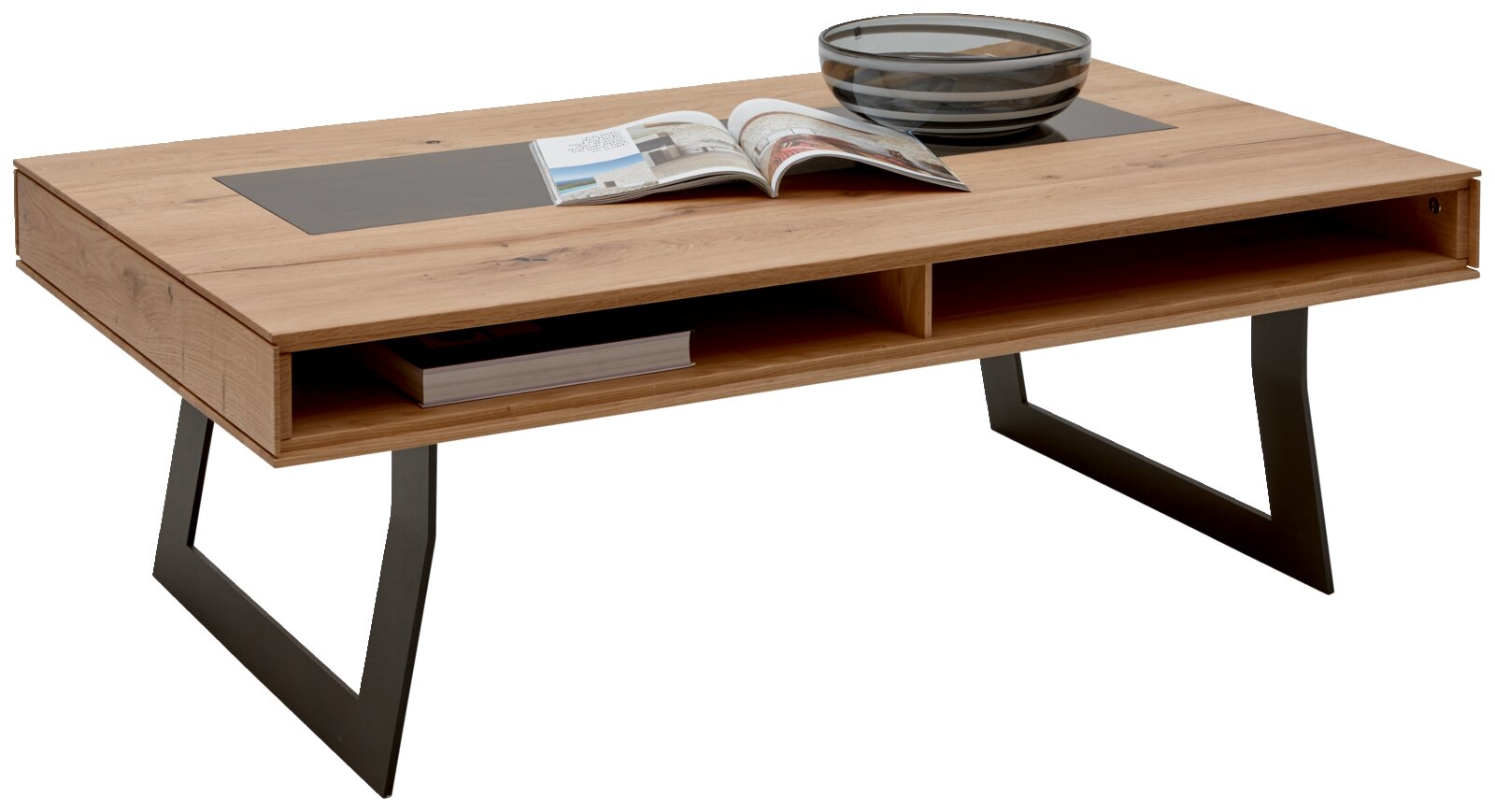 Moderner Couchtisch aus Holz mit Metallbeinen, zwei offenen Fächern und Glasplatte, seitliche Perspektive
