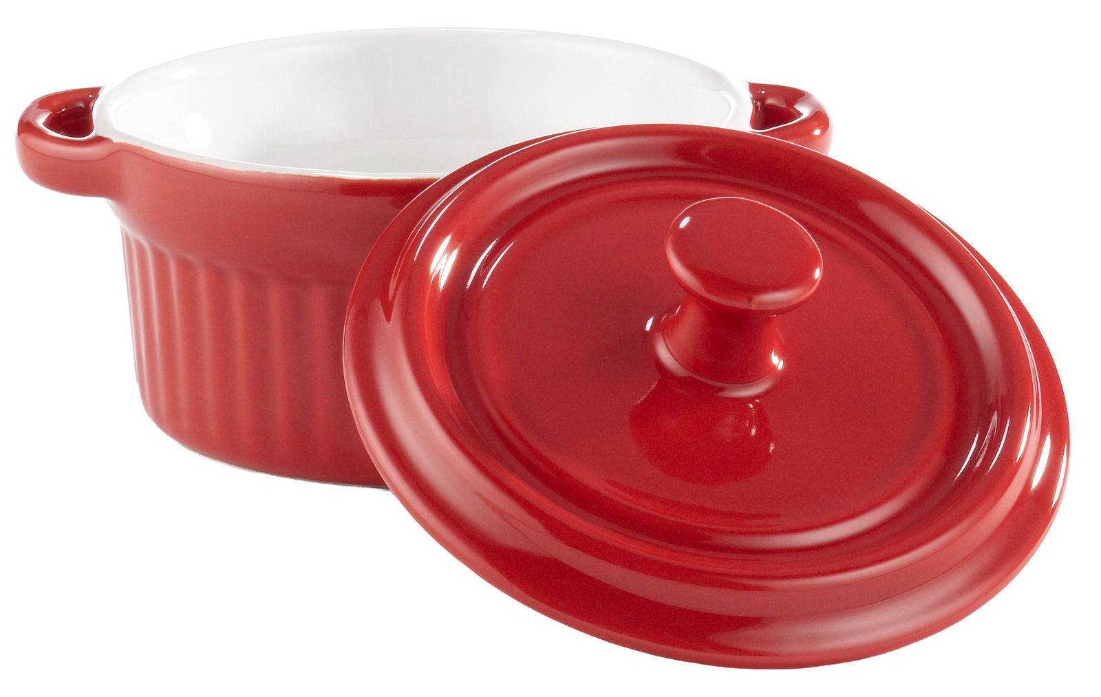 Rote Mini-Cocotte aus Keramik mit abgenommenem Deckel, seitliche Perspektive