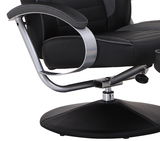 Schwarzer Fernsehsessel mit Hocker, seitliche Perspektive, Metallarmlehnen und drehbarer Sockel.