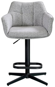 Grauer Barhocker mit gepolsterter Rückenlehne und Armlehnen, schwarzem Metallfuß und Fußstütze, Frontalansicht.