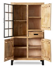 Vitrinenschrank KALI aus Holz mit offenen Türen, zeigt mehrere Regalfächer und eine Schublade, Frontalansicht