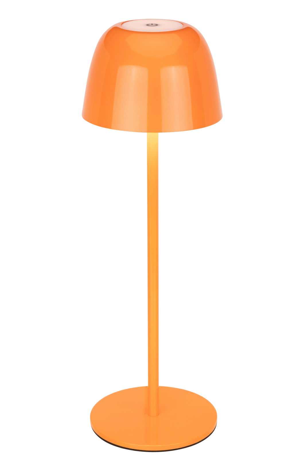 Orangefarbene Akku-Tischleuchte mit rundem Schirm und schlankem Standfuß, seitliche Perspektive