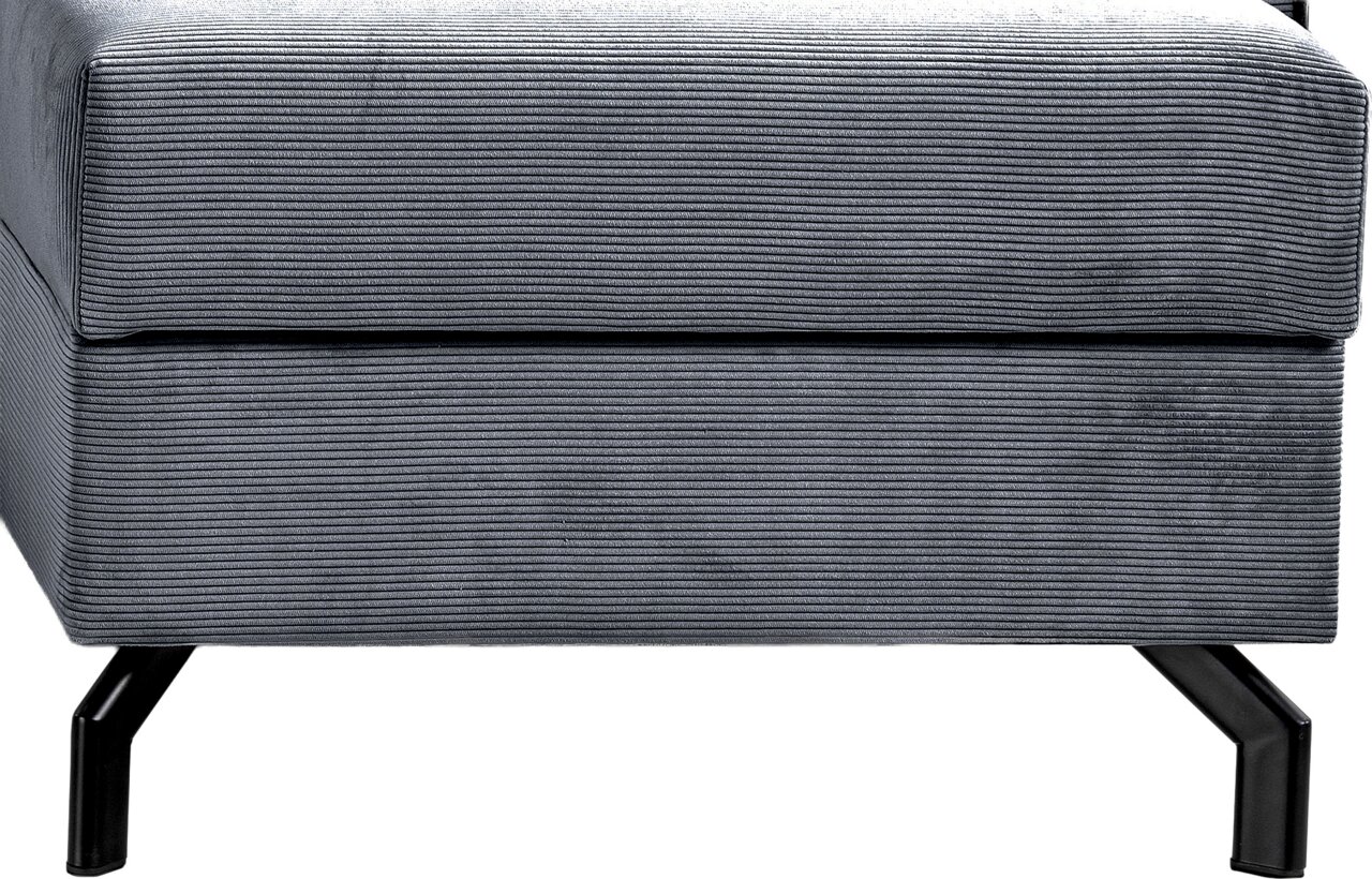 Nahaufnahme eines grauen Schlafsofas in L-Form mit Metallbeinen, seitliche Perspektive