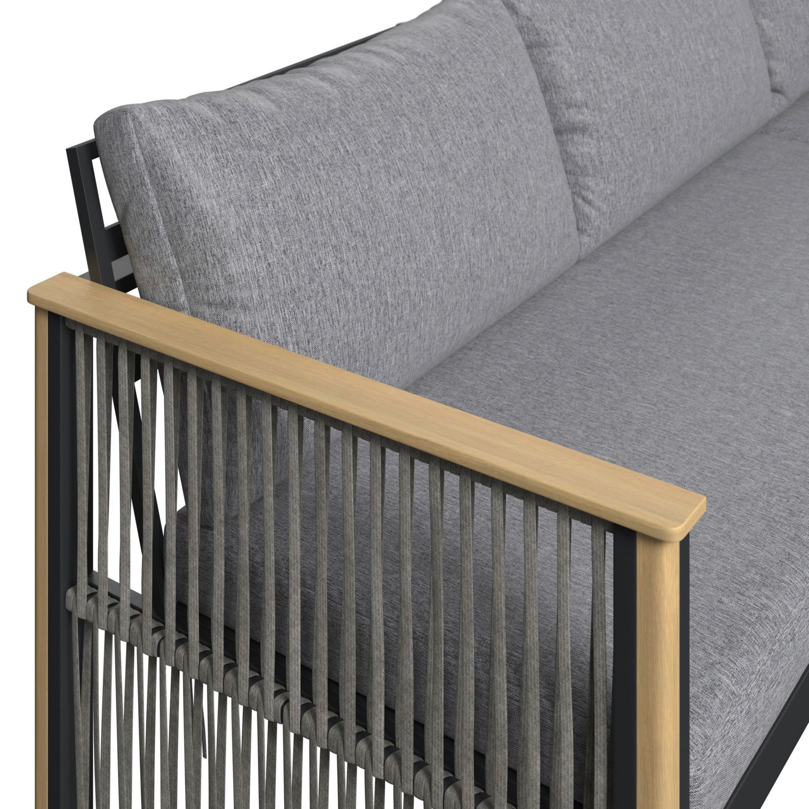Detailansicht eines Lounge-Sofas mit grauen Kissen und Holzarmlehne, seitliche Perspektive