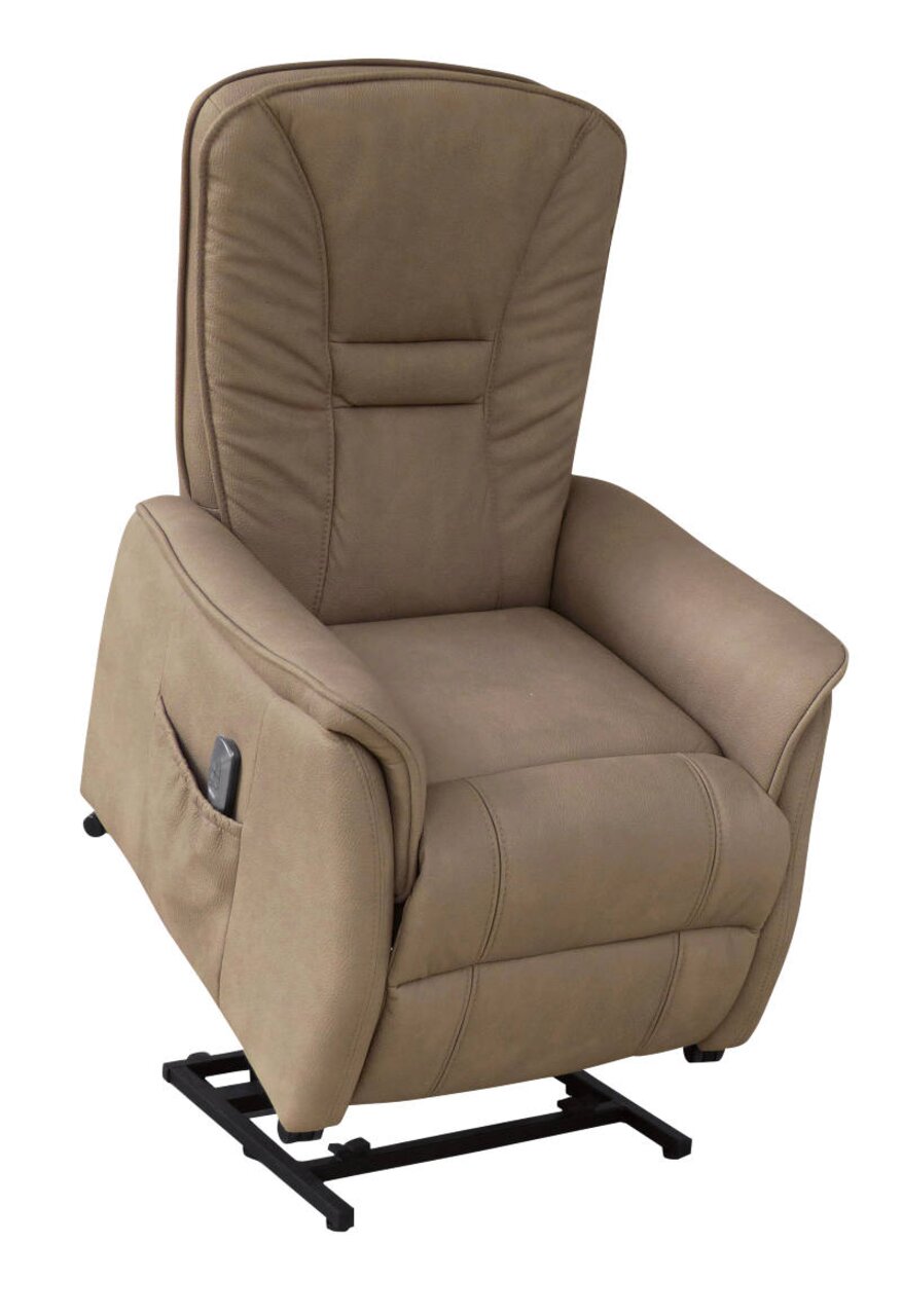 Beiger Fernsehsessel mit Fernbedienung in der Seitenansicht