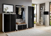 Modernes Garderoben-Set in Schwarz und Weiß, bestehend aus Schrank, Spiegel, Sitzbank und Hakenleiste, seitliche Perspektive.