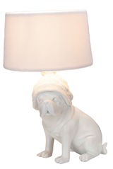 Tischleuchte in Form eines sitzenden Hundes mit Strickmütze, seitliche Perspektive