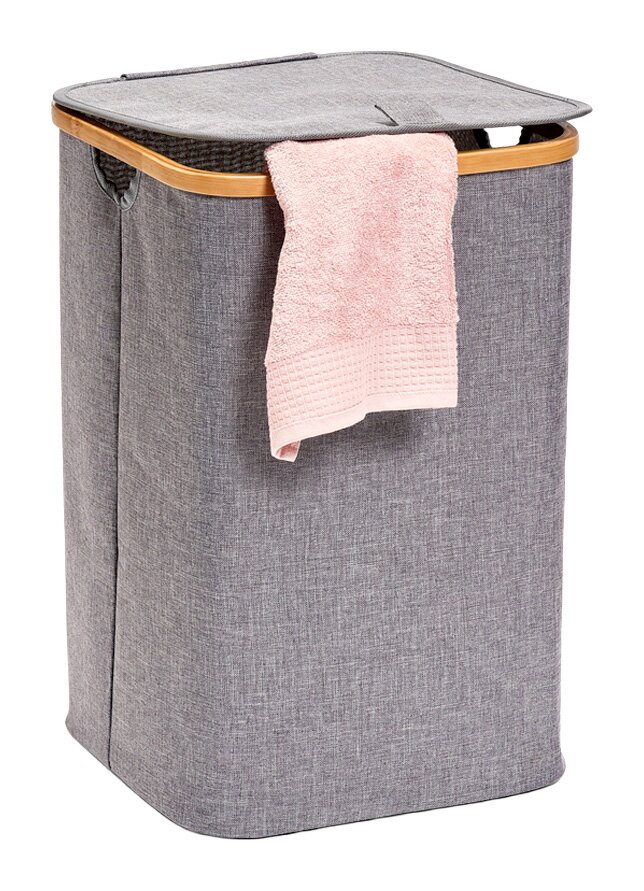 Zeller Present Wäschesammler 45l Grauer Wäschesammler mit Holzrahmen und rosa Handtuch, seitliche Perspektive
