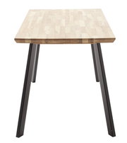 Moderner Esstisch mit Holzplatte und schwarzen Metallbeinen, Frontalansicht
