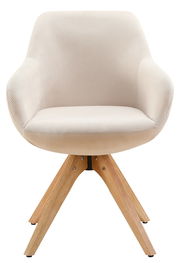 Frontansicht eines modernen Armlehnstuhls mit hellem Stoffbezug und Holzbeinen.