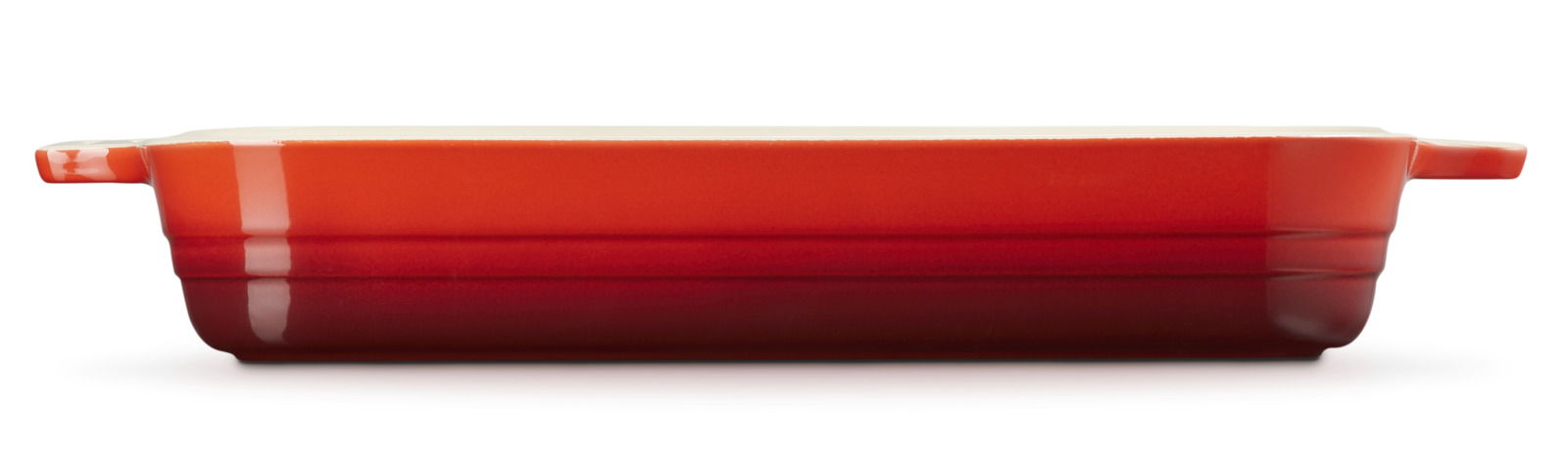 Rechteckige Auflaufform in Kirschrot, seitliche Perspektive