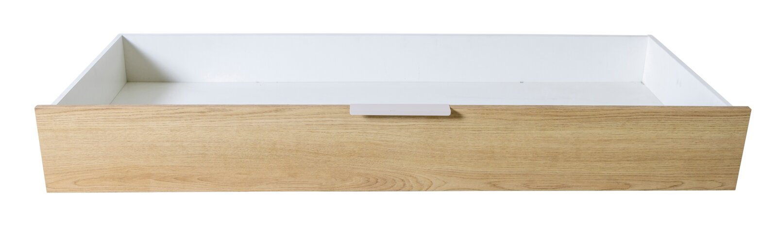 Offene Schublade mit heller Holzfront und weißem Innenraum, frontale Ansicht leicht von oben auf weißem Hintergrund