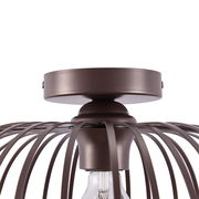 Nahaufnahme einer modernen Deckenleuchte mit braunem Metallrahmen und sichtbarer Glühbirne, von unten fotografiert.