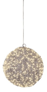 Hängende LED-Kugel aus Drahtgeflecht mit warmweißen Lichtern, seitliche Perspektive
