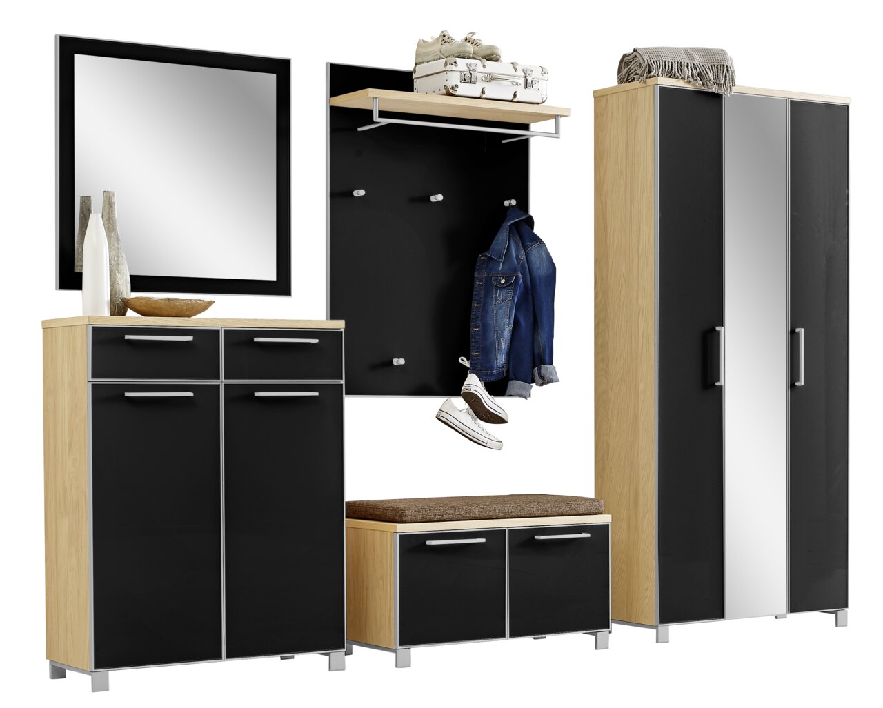 Garderoben-Set 6-tlg. in moderner Holz- und Schwarzoptik, bestehend aus einem großen Schrank mit Spiegel, einer Kommode mit Spiegel, einer Sitzbank mit Stauraum und einer Wandgarderobe mit Haken, seitliche Perspektive.