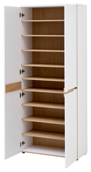 Offener XL-Schuhschrank mit mehreren Regalböden in Holzoptik, weiße Außenseite, Perspektive von vorne links