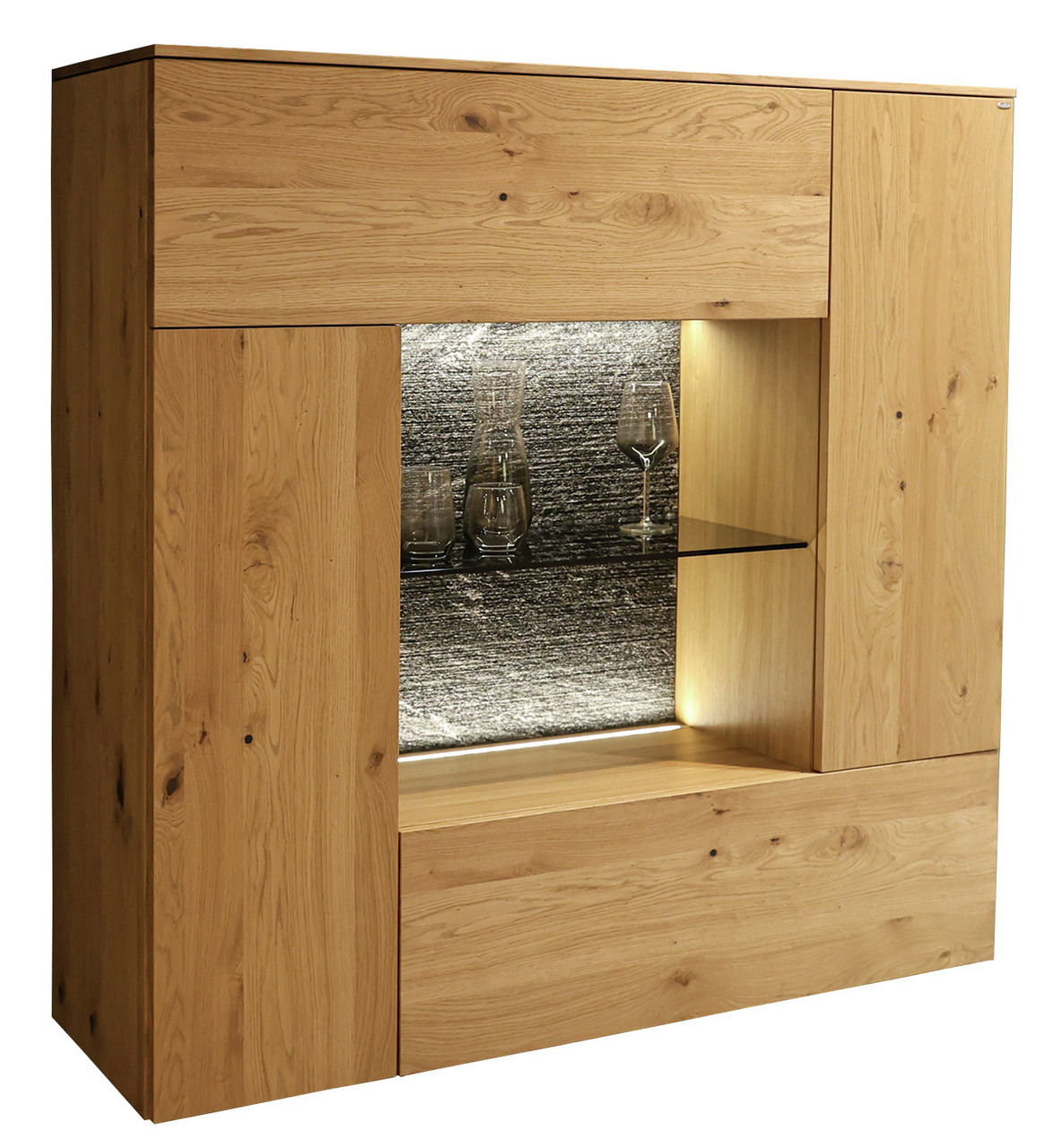 Voglauer Highboard V-ROCK Hochwertiges Highboard aus Holz mit integrierter Beleuchtung, frontal fotografiert. Ideal zur stilvollen Präsentation von Gläsern und Dekoration.