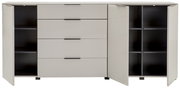 Frontansicht einer modernen hellgrauen Kommode/Sideboard mit vier mittigen Schubladen und beidseitig geöffneten Türen, innen dunkle Regalfächer und schwarze Griffleisten