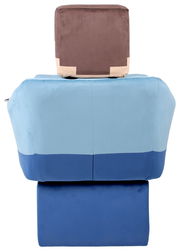 Rückansicht eines gepolsterten Sitzmöbels in Blockform mit zweifarbigem Bezug in Hellblau und Dunkelblau sowie brauner Kopfstütze vor weißem Hintergrund