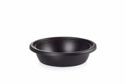 Schwarze Tagine-Schale aus Gusseisen, seitliche Perspektive
