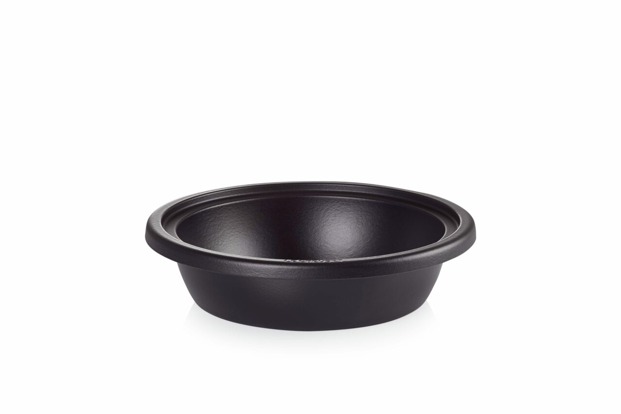 Schwarze Tagine-Schale aus Gusseisen, seitliche Perspektive