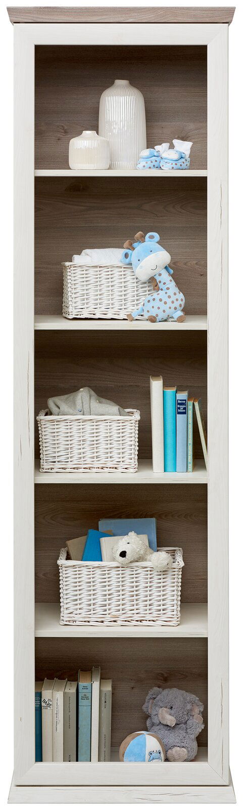 Weißes Regal mit mehreren Fächern, gefüllt mit Körben, Büchern und Dekorationsartikeln, aus frontaler Perspektive.