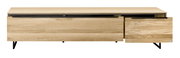 Frontansicht eines großen TV-Lowboards aus hellem Holz mit schwarzen Metallbeinen und zwei Schubladen.