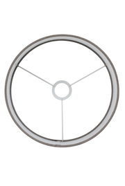 Draufsicht auf einen runden Lampenschirm mit Metallstreben und grauem Rand.