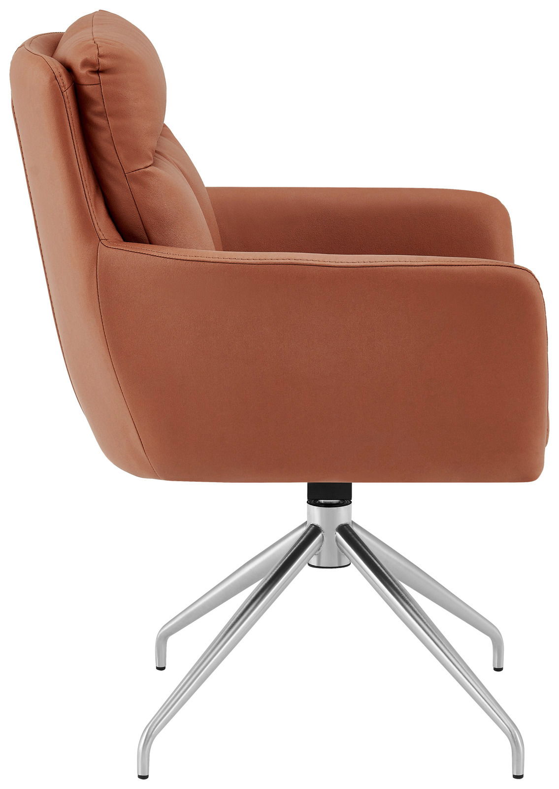 Seitenansicht eines modernen Armlehnstuhls mit rostbraunem Bezug und silbernem Metallgestell.