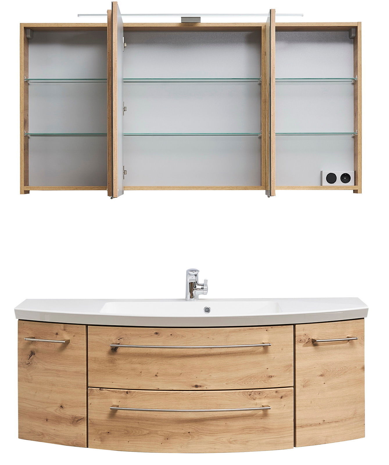 Frontale Ansicht einer dreiteiligen Badkombination mit Holzoptik, bestehend aus einem Spiegelschrank mit offenen Türen und einem Waschtisch mit Schubladen.