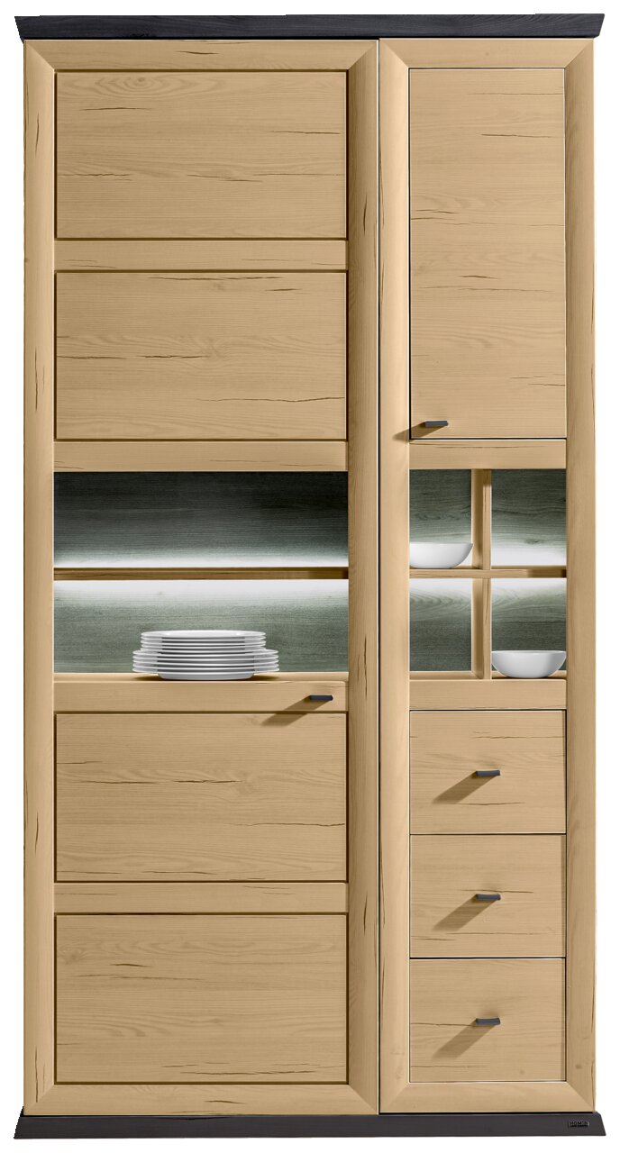 Vitrine van licht hout met meerdere lades en vakken, gezien vanaf de voorkant.