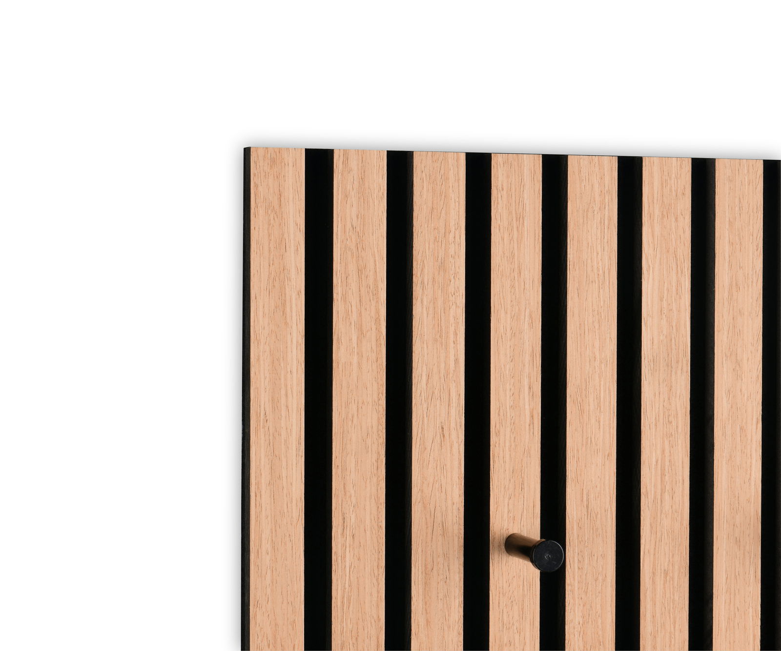 Garderobenleiste aus Holz mit schwarzen Streifen, seitliche Perspektive
