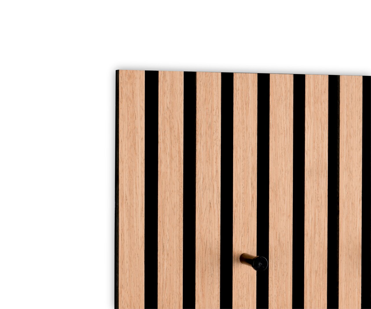 Garderobenleiste aus Holz mit schwarzen Streifen, seitliche Perspektive
