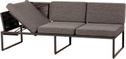 Graues Outdoor-Loungesofa mit verstellbarer Liegefläche links, Metallgestell und Polsterkissen, freigestellt auf Weiß, Perspektive: seitliche Frontansicht von leicht schräg links