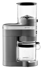 Silberne Kaffeemühle in Seitenansicht mit transparentem Bohnenbehälter und Glaskanne.